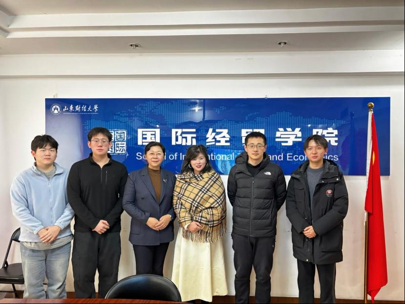 英国爱丁堡龙比亚大学商学院杜敏教授教授应邀来彩票计划软件
开展学科建设交流